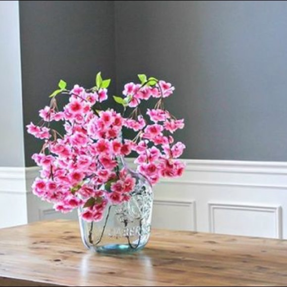 Meet your Posher, Karen - Picture 1 of 1